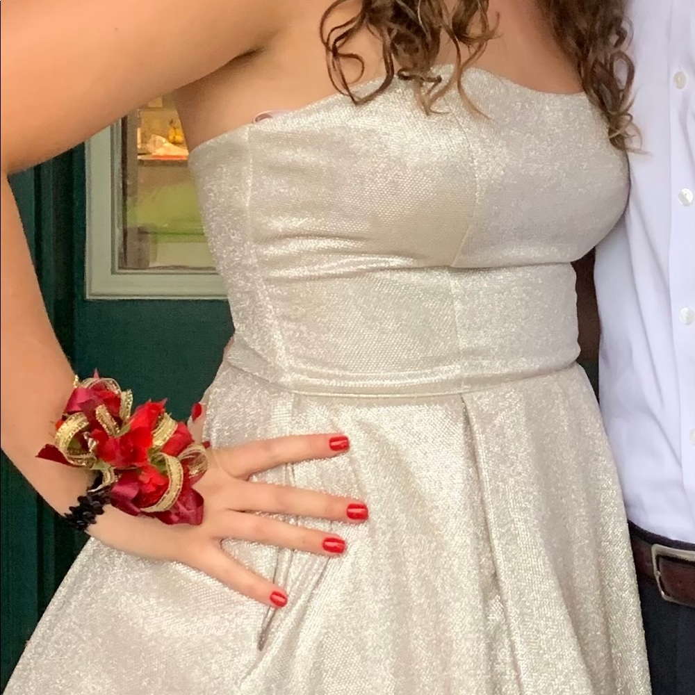 Sherri hill strapless homecoming dress